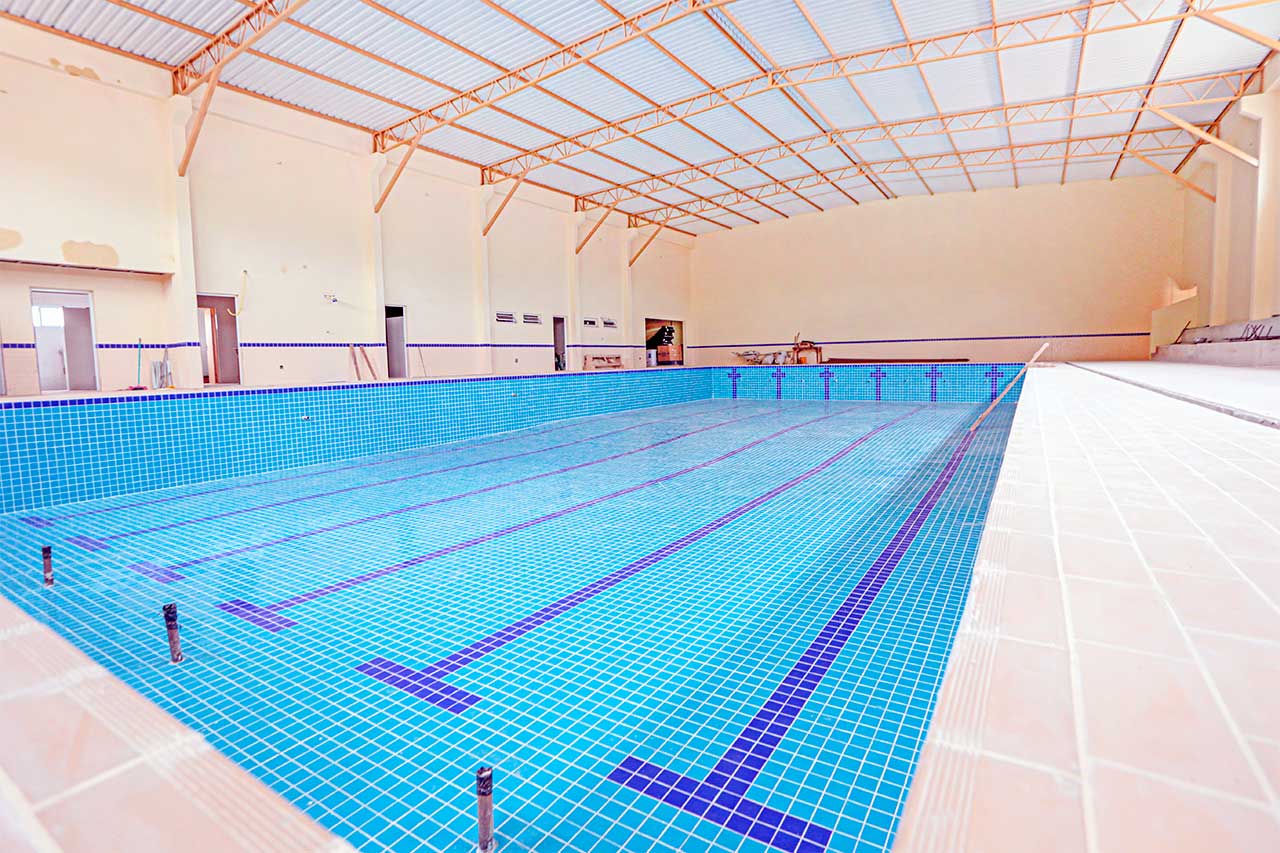 Imagens da piscina do Complexo Aquático Colinas da Anhanguera que promoverá mais saúde e lazer por meio das atividades aquáticas